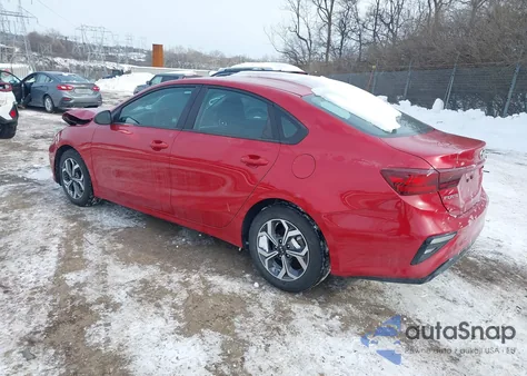2020 Kia Forte Lxs из США, поврежденный, VIN 3KPF24AD1LE251716